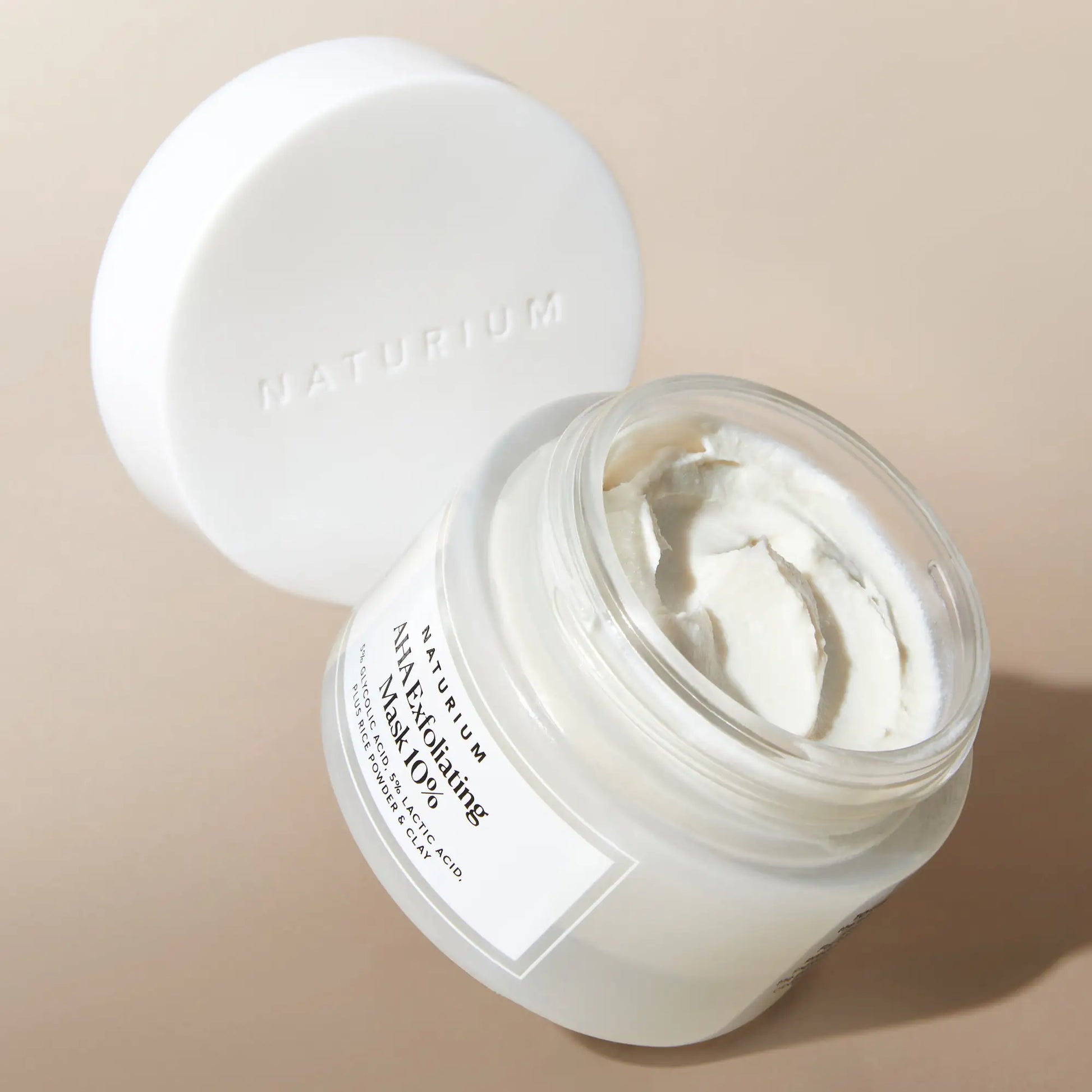 aha-exfoliating-mask-10-x5 AHAmask_0957-crop.webp
