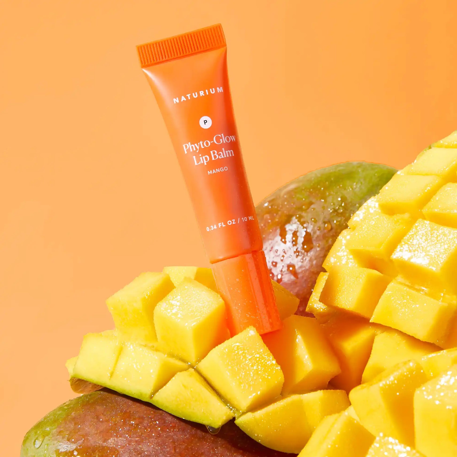 phyto-glow-lip-balm-mango-s4 phytoglow-mango_0272-crop.webp